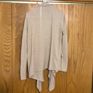 Forever 21 Sweaters - Flowy cardigan Forever 21 Sweaters - Flowy cardigan